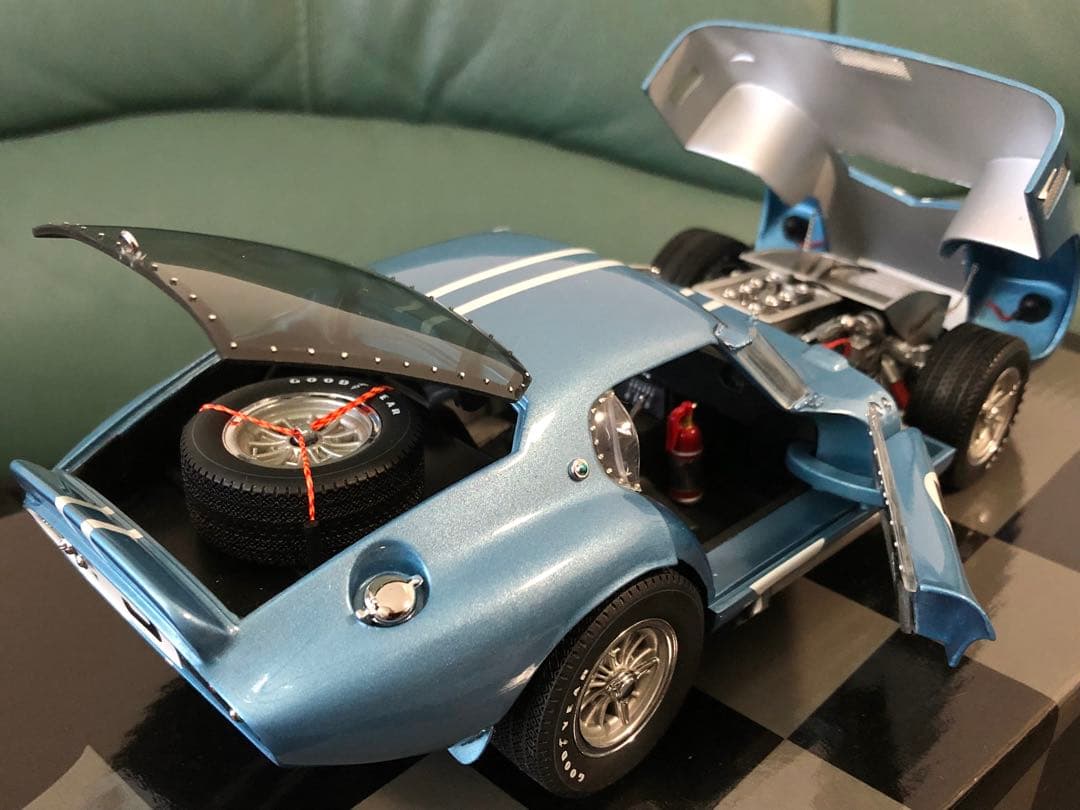 ★絶版レア！￼￼￼エグゾト 1/18 コブラ デイトナ クーペ