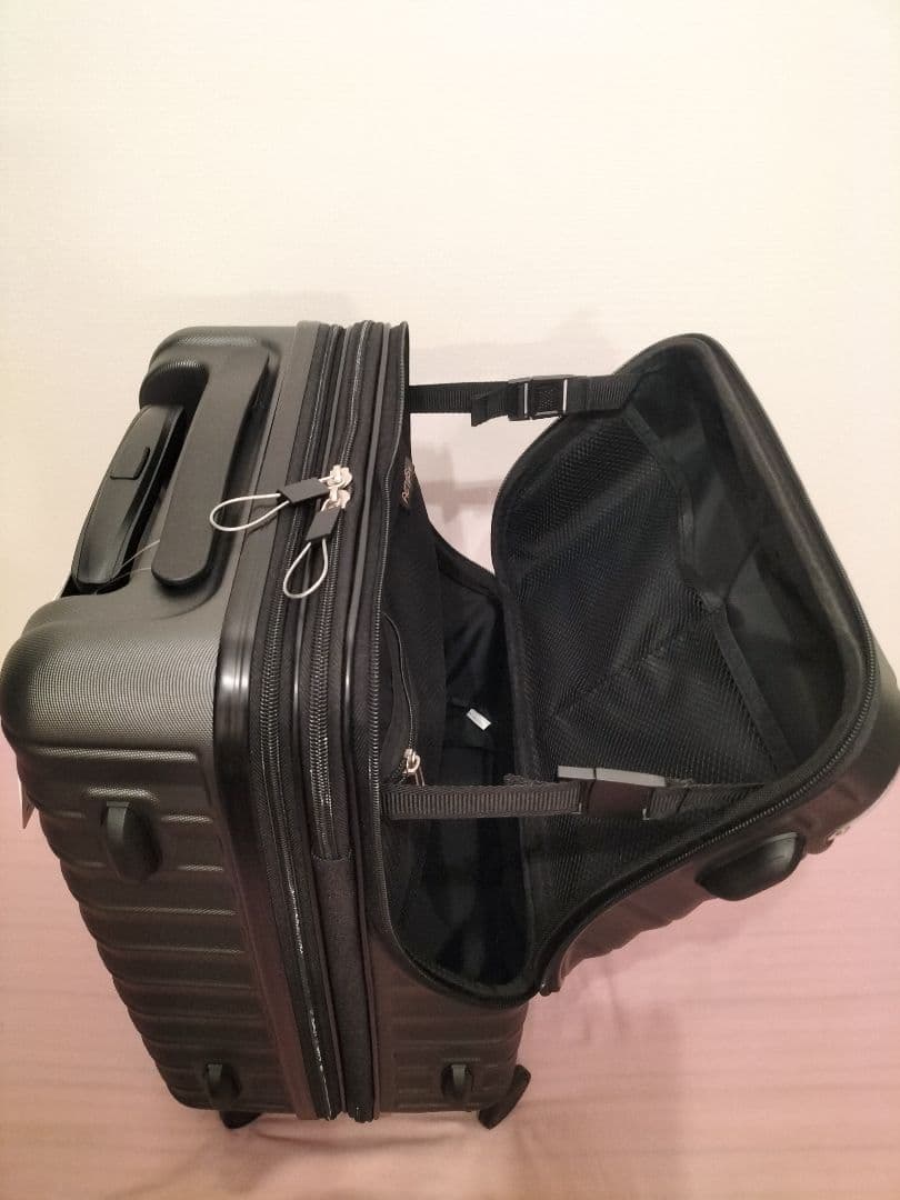 アクタス フロントオープン スーツケース 黒 Sサイズ