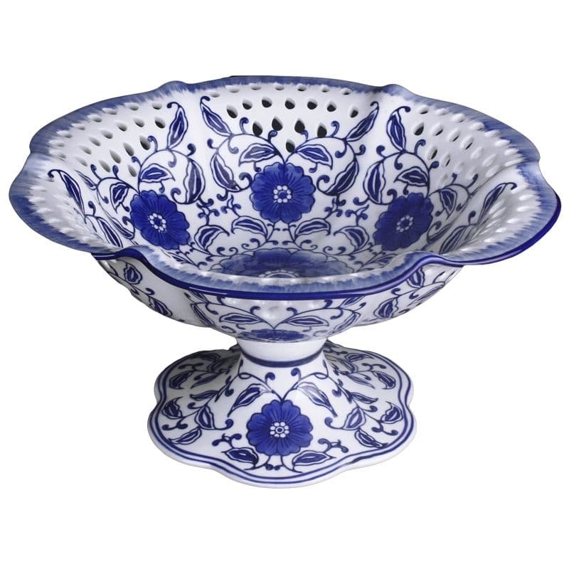 青花透かし彫りの高い足  果物盤果盆 景徳鎮 陶磁器 応接間テーブル 新居 置物
