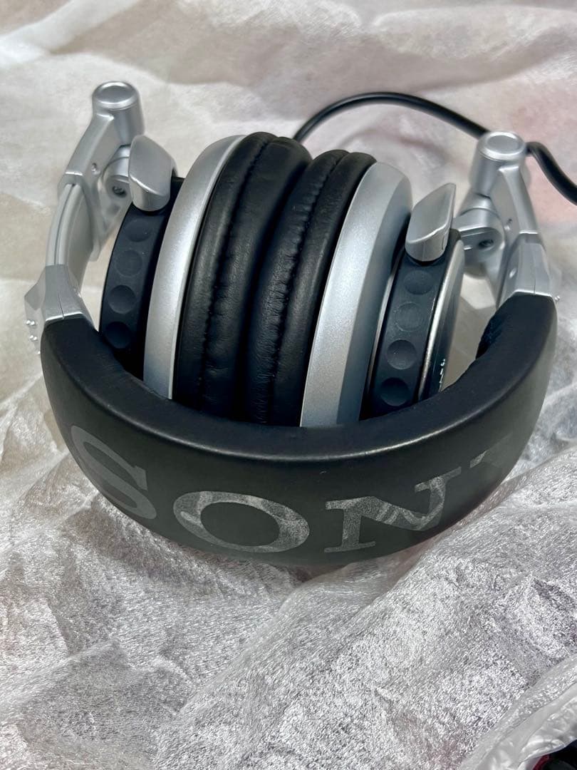 極上品 SONY 密閉型ヘッドホン DJモニター用 MDR-Z700DJ