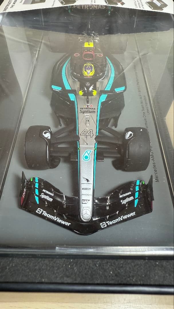 spark 1/18 メルセデスAMGF1 バーレーンGP2024 ハミルトン