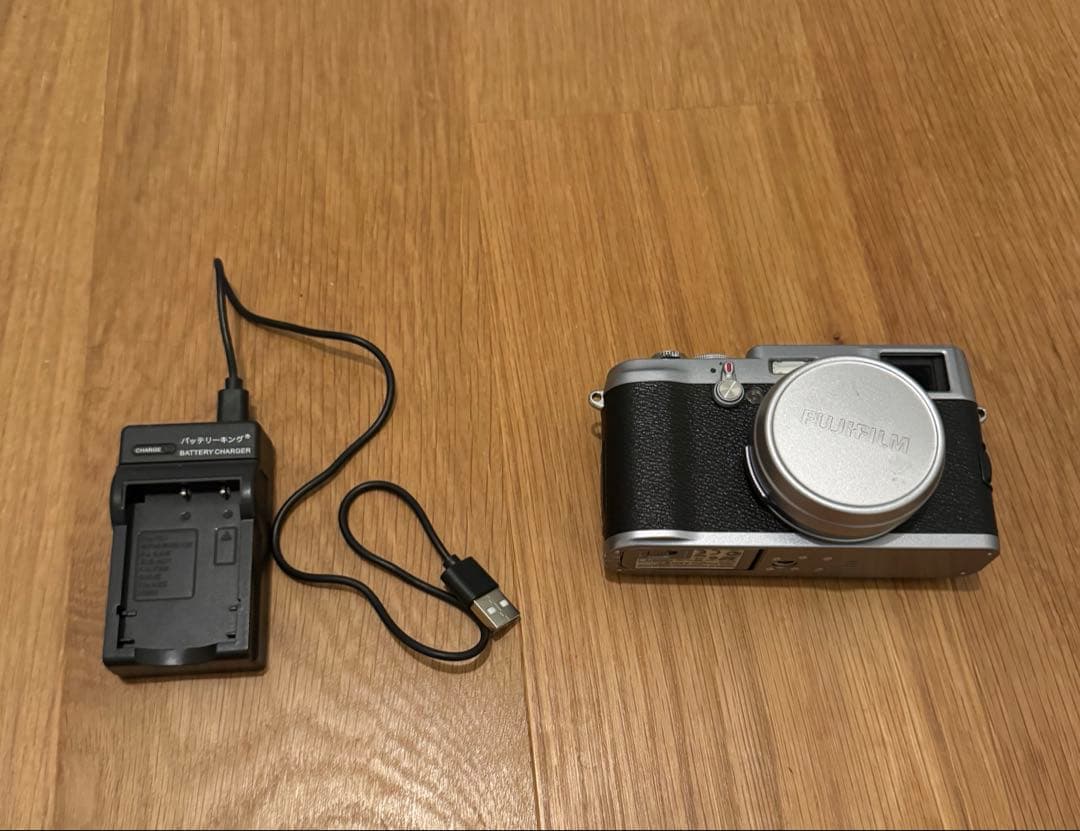 [美品] Fujifilm X100