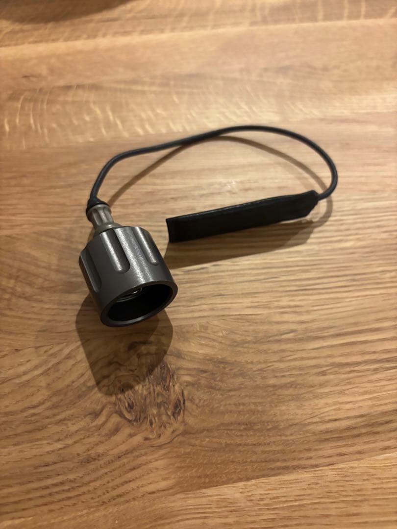 SureFire M951用リモートスイッチ