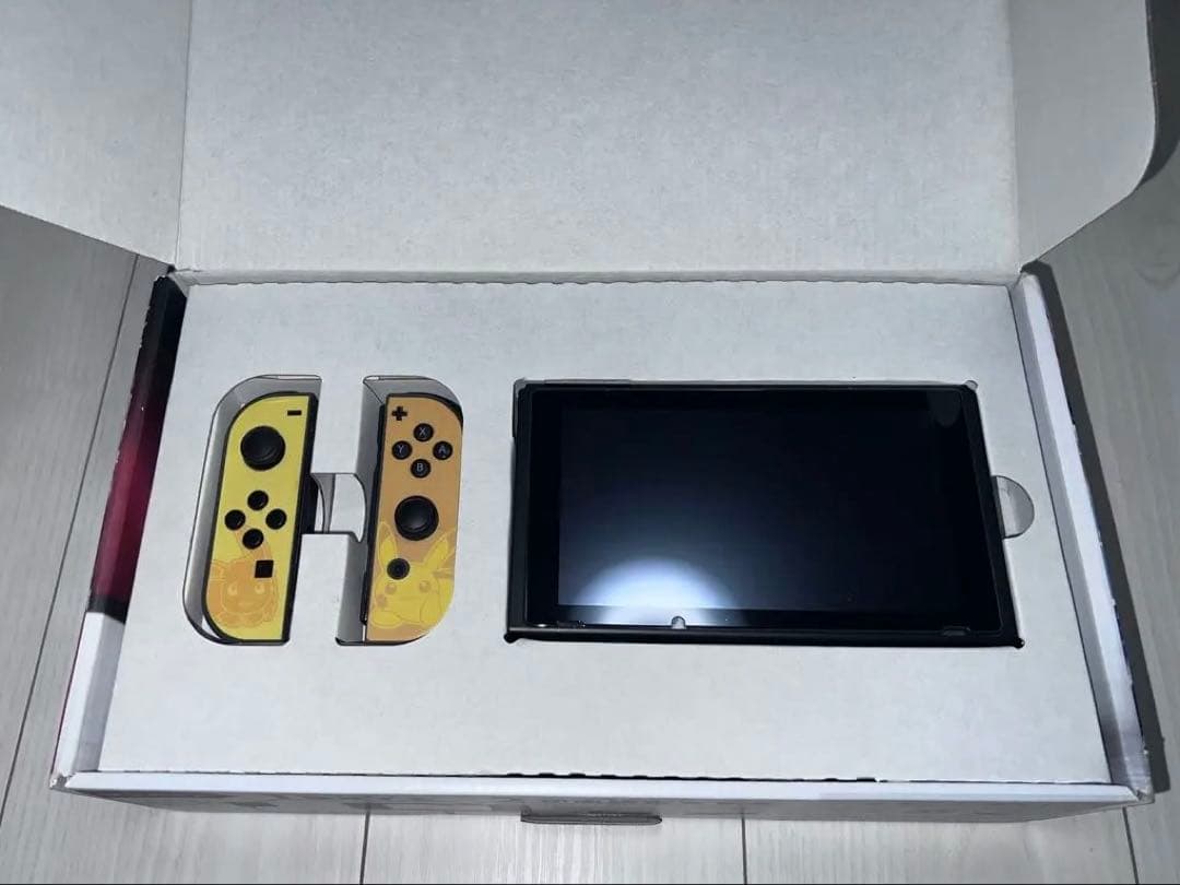 Nintendo Switch 本体 【スプラトゥーン3付き】