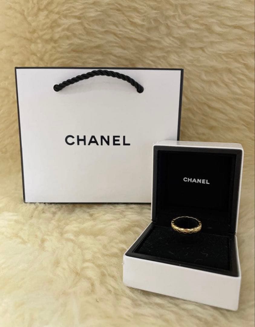 CHANEL ココクラッシュ　18K イエローゴールド