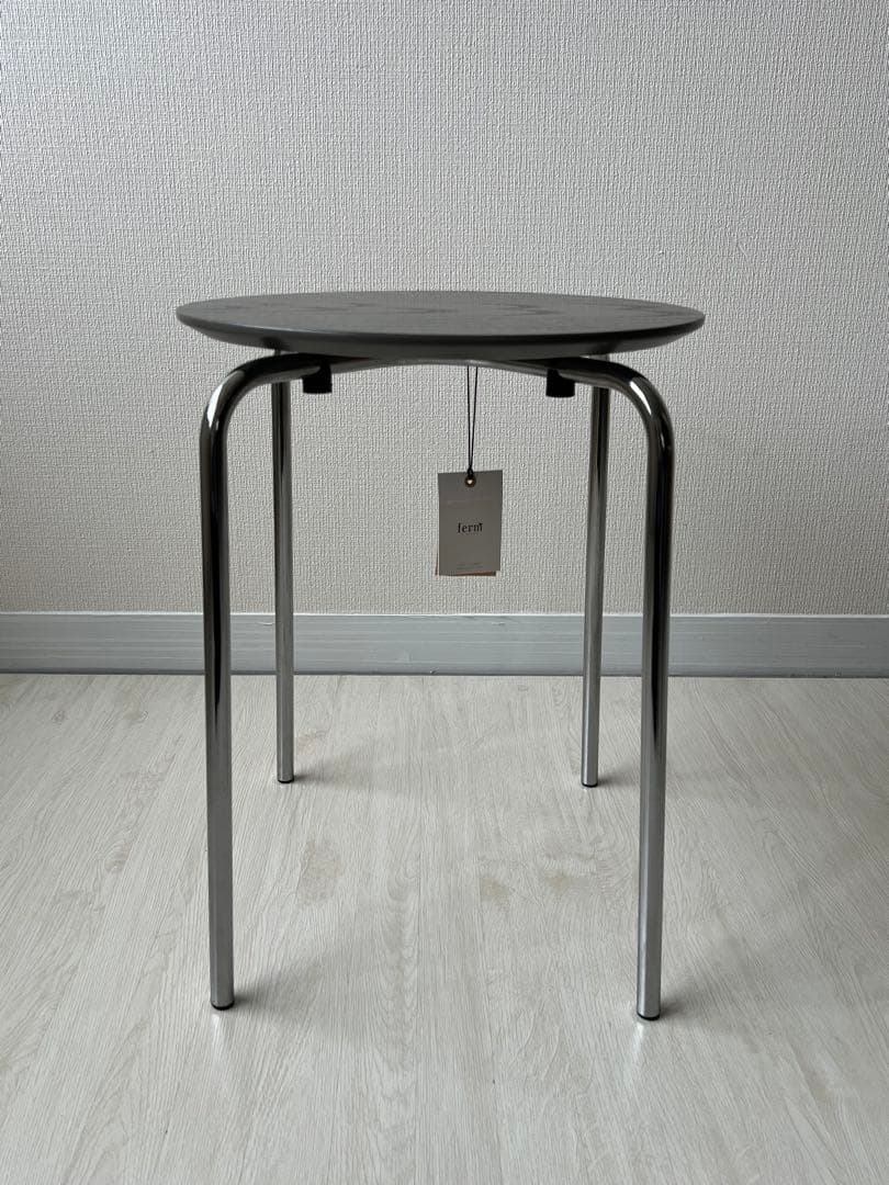 Ferm Living Herman Stool ワームグレー/クローム