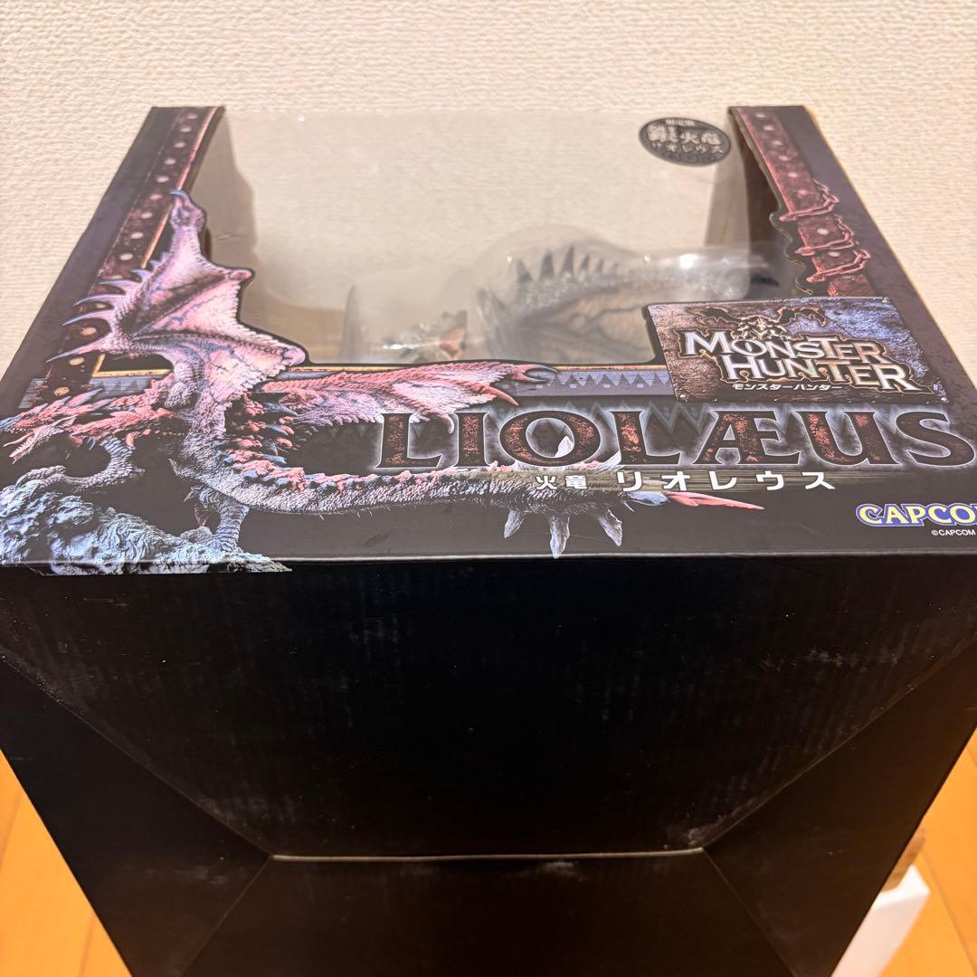激レア　完全未開封　モンスターハンター　リオレウス希少種　クリエイターズモデル