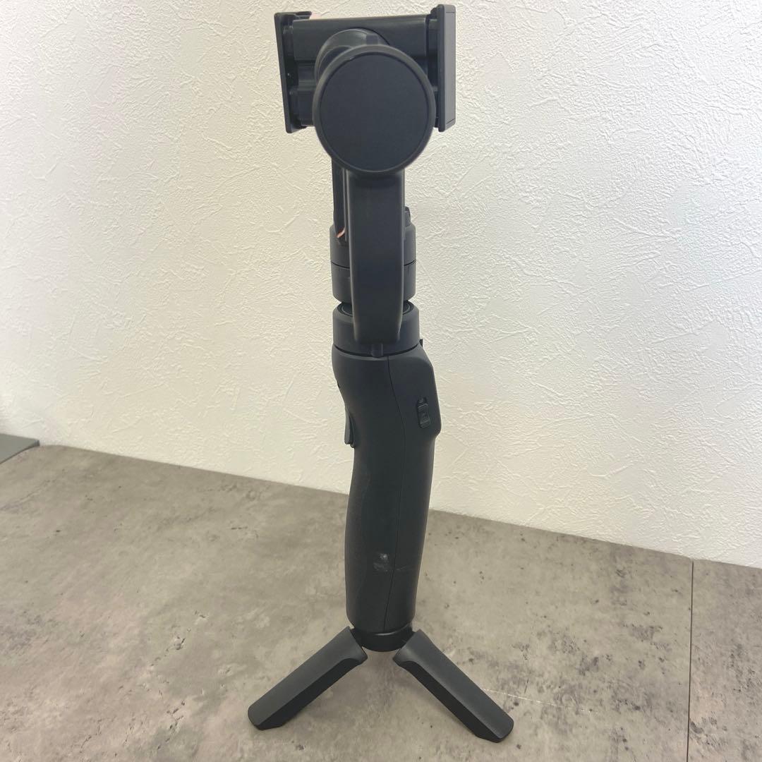 ＊ スマホ　スタビライザー　三脚内蔵　ブラック