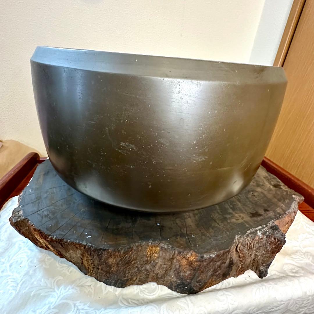 A.Bまとめて購入のみ♦︎未使用品♦︎茶道具　唐銅？面取り風炉　虫喰い 五徳　風炉