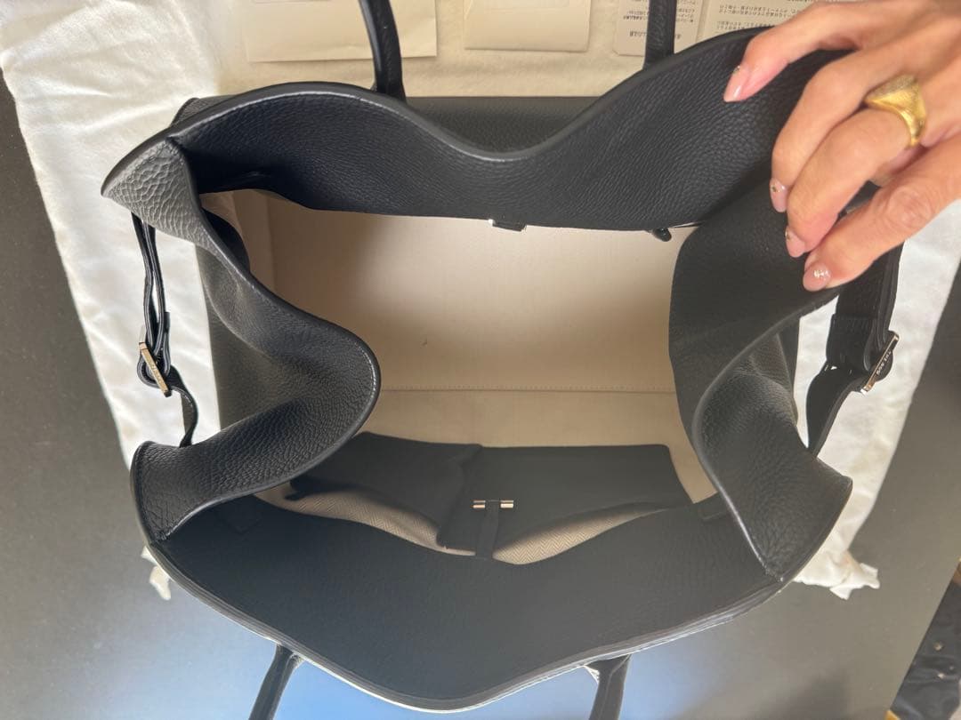 THE ROW ザ ロウ ハンドバッグ/SOFT MARGAUX 15