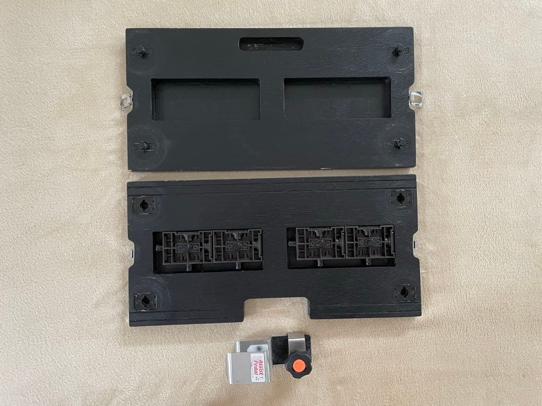 アシストスツールASS-V（ピアノ足台）　アシストペダル付