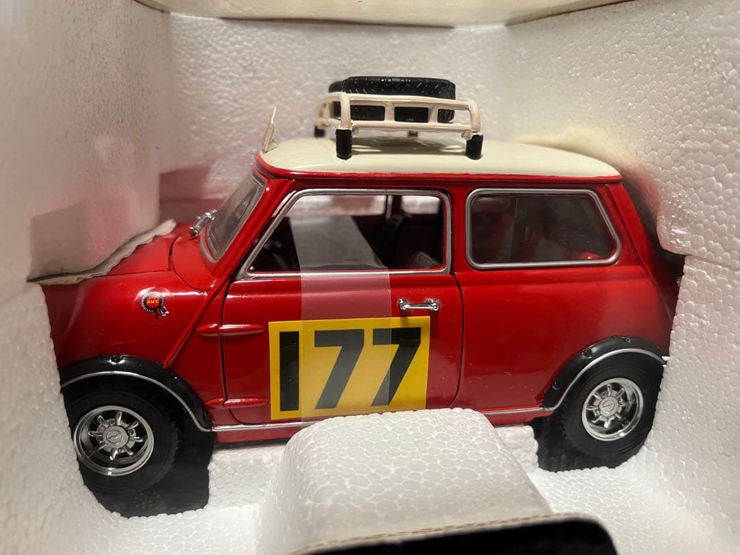 【希少絶版品!】ミニクーパー 1275S `67ラリー 京商 1/18 モーリス