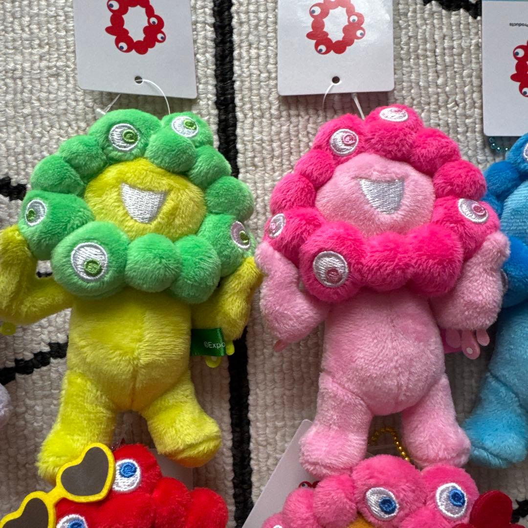 ミャクミャク　推しカラー＆日焼けミャクミャク