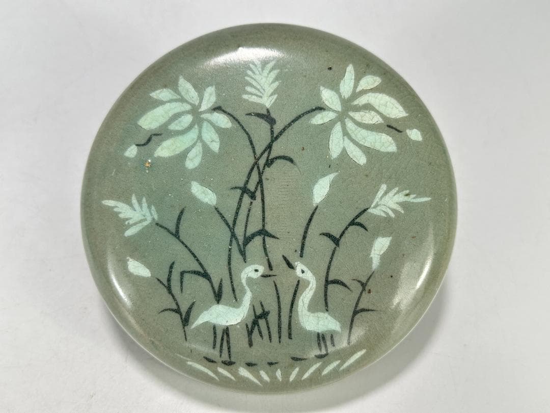 韓国美術　高麗青磁　黒白象嵌　花卉文　香合　時代　古物　朝鮮古陶磁