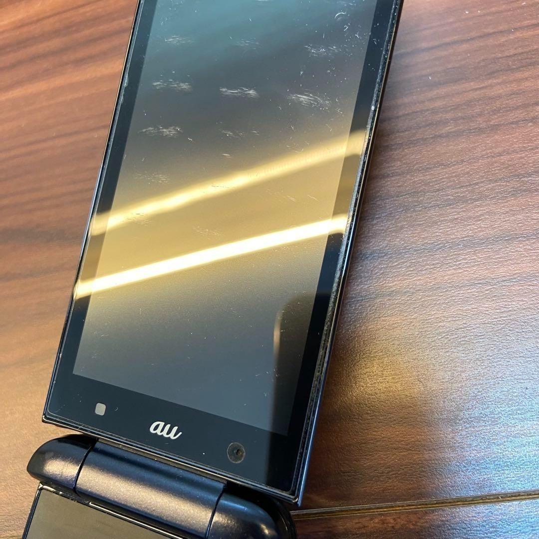 au KYOCERA KYF37SKA グラティーナ ガラケー 3477