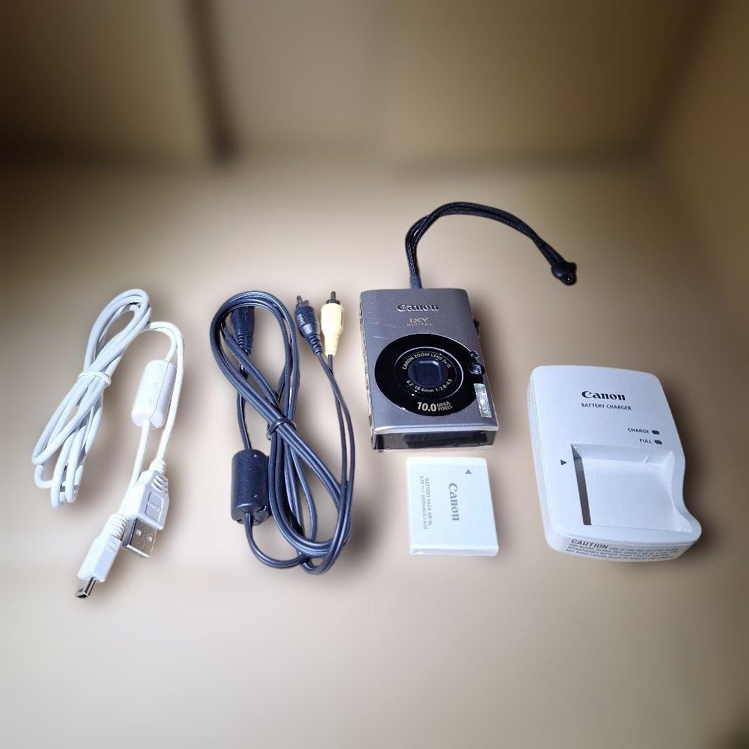 【通電確認済み】Canon デジタルカメラ 付属品つき【ジャンク品】