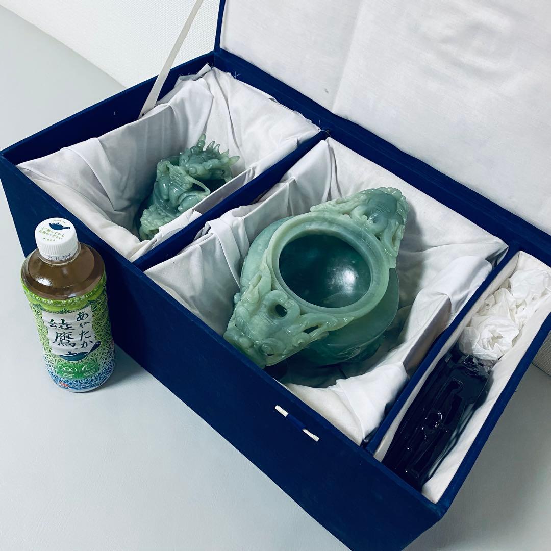 翡翠 置物 龍 彫刻 台座付き 香炉 特大サイズ 中国美術　ヒスイ