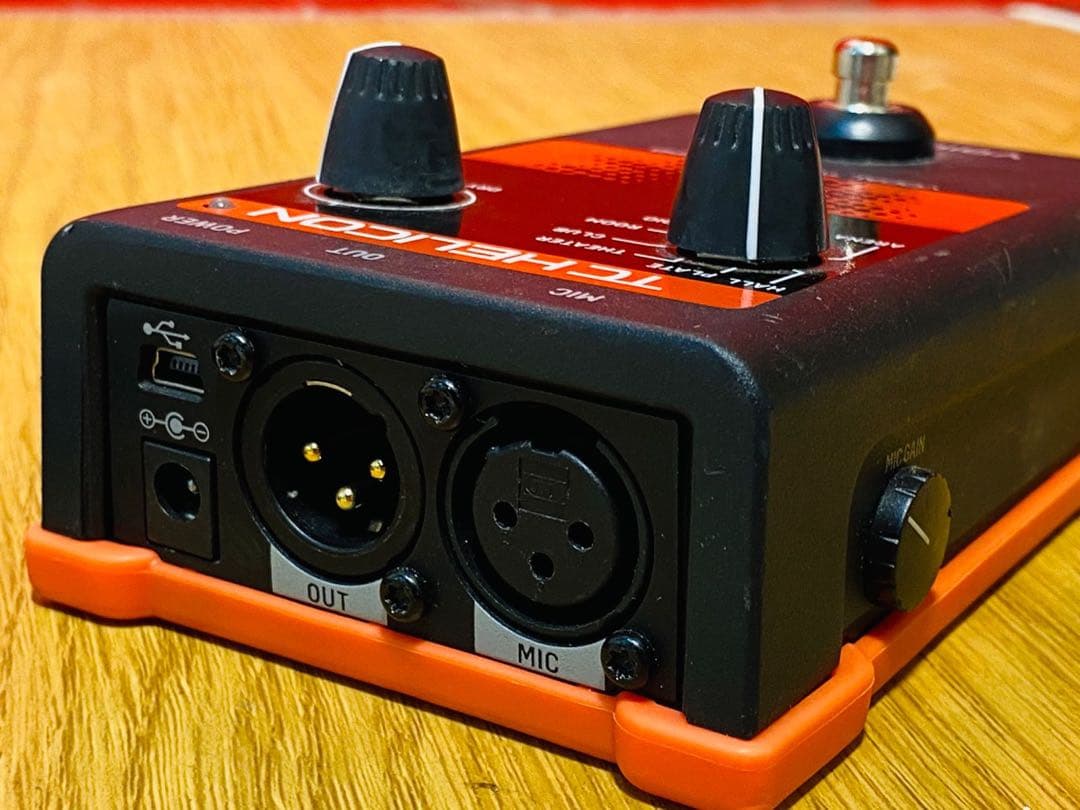 TC-Helicon Voicetone R1 ボーカルエフェクトペダル
