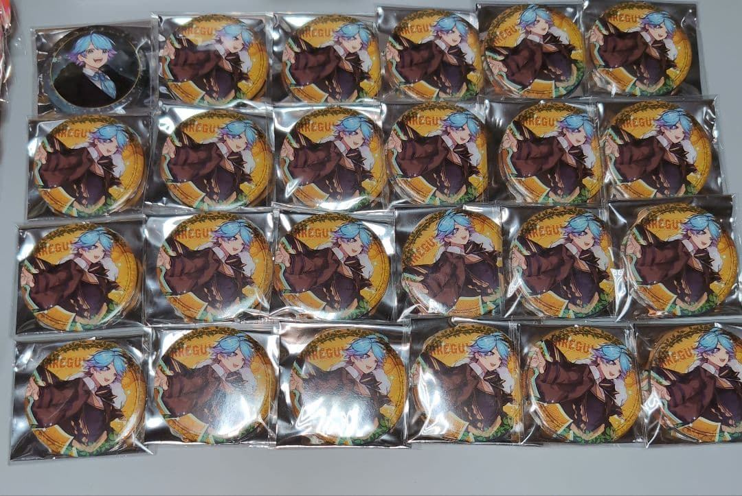 ☆いれいす ほとけ 缶バ 冬ツ