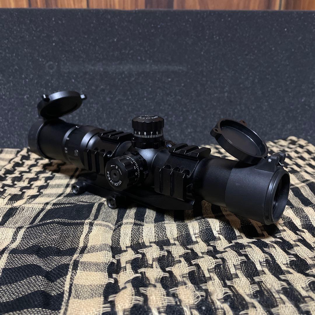 ☆美品 送料無料☆ ショートスコープ 1.5-4×30