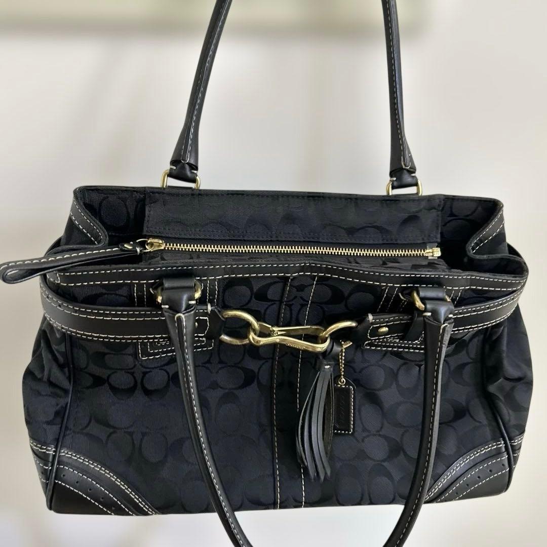 COACH ブラックショルダーバッグ