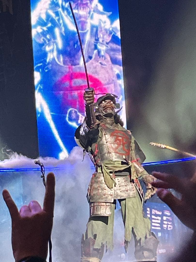 新品 アイアンメイデン　2024 ジャパンツアー ジップパーカー　会場購入