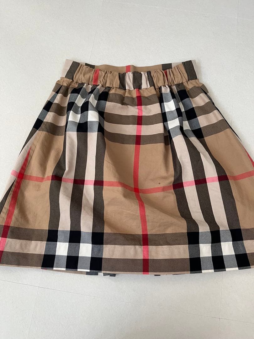 バーバリーチルドレン　チェック柄スカート 128cm