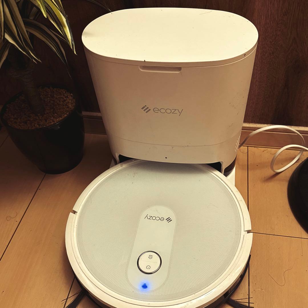 【自動吸引ゴミ箱付きロボット掃除機】ecozy RV-SG250B ジャンク