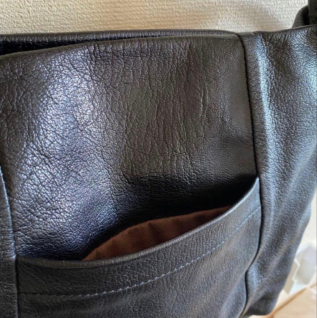 ゲンテン　ゴートヌメショルダーバッグ黒