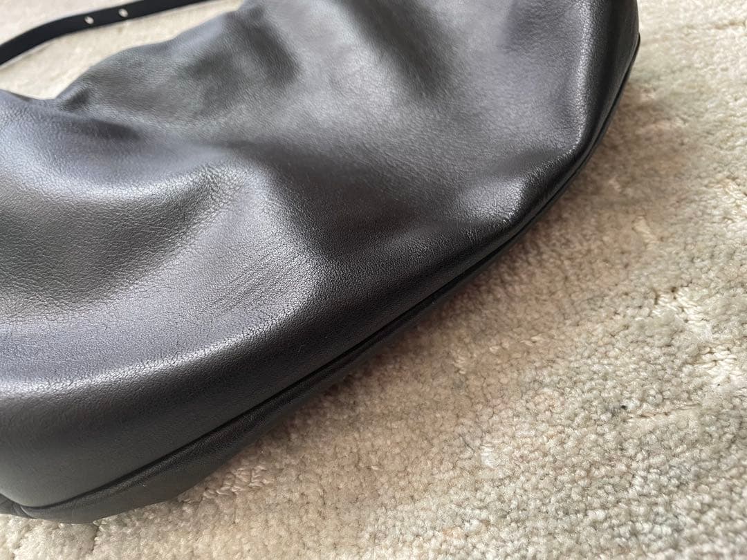 ワンハンドルバッグ　黒　牛革　日本製　ジェメイル