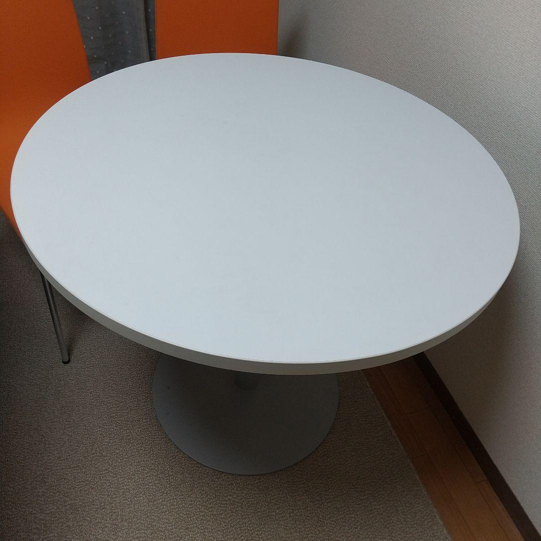 ホワイト円形ダイニングテーブル リフレッシュテーブル　カフェテーブル
