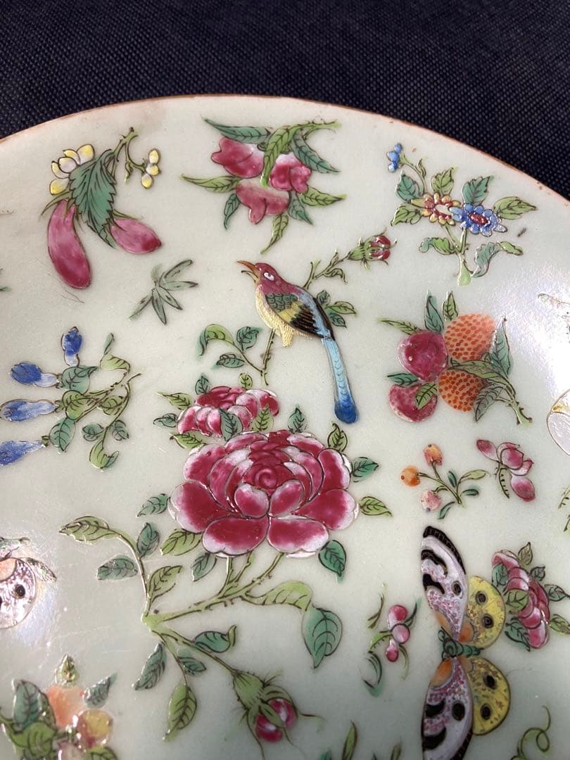 中国古美術品　大清嘉慶時代　同泰款 花卉蝶鳥中皿　本物保証　22cm