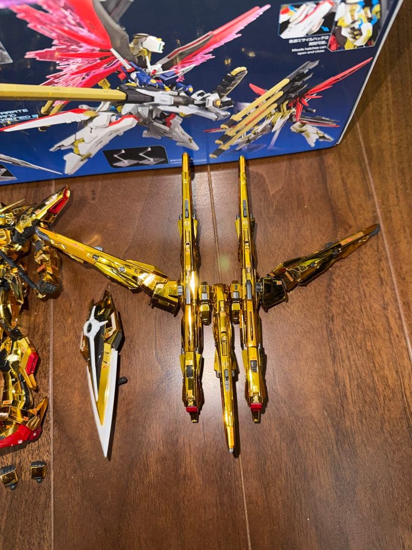 HGデスティニーガンダムゼウスシルエット RGアカツキガンダムオオワシ　シラヌイ