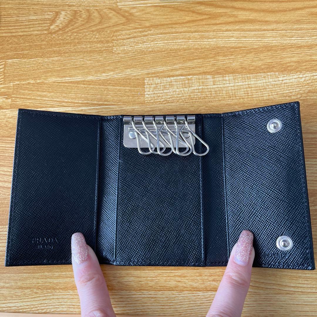 大人気!!PRADA【極美品】PRADA6連ナイロンキーケース