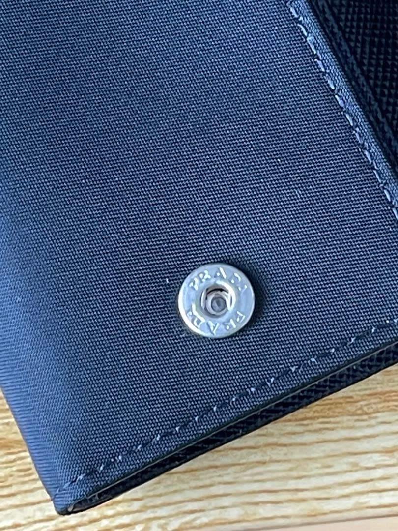 大人気!!PRADA【極美品】PRADA6連ナイロンキーケース