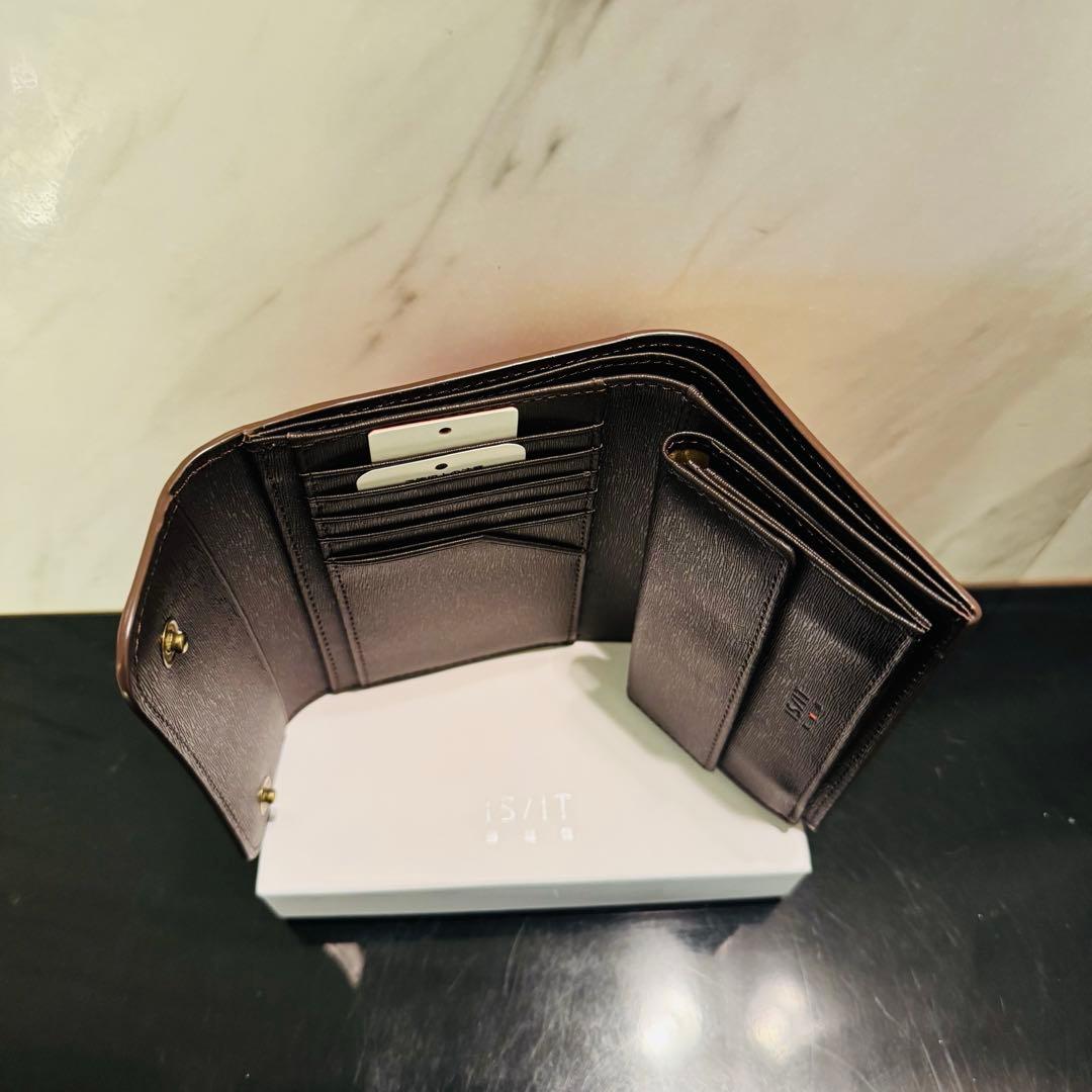 ISIT 三つ折り　グローブレザー　ミドルウォレット