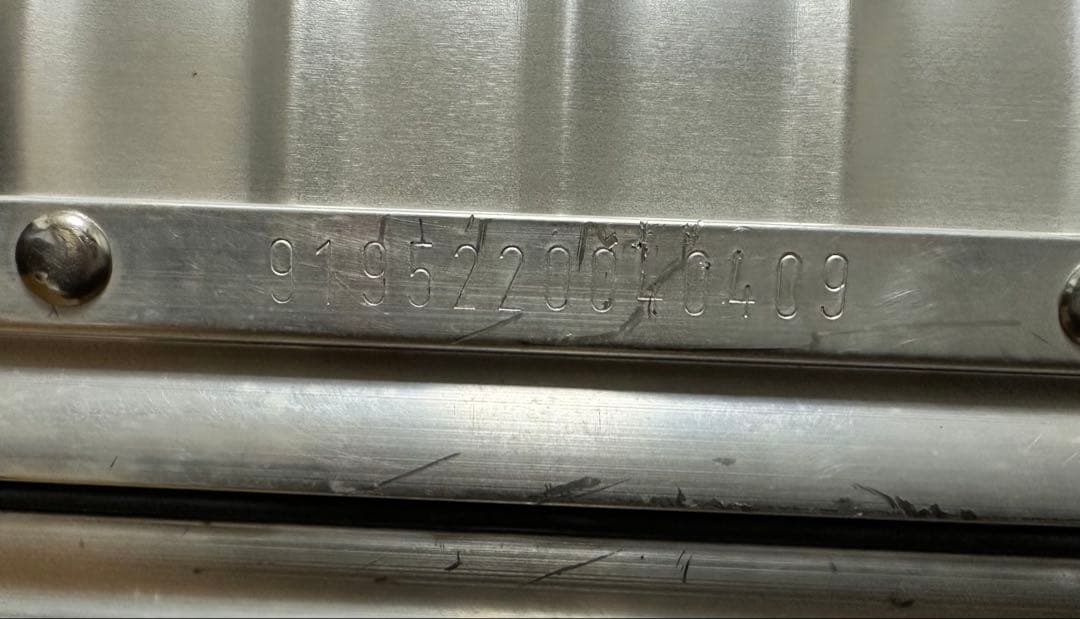 大*郎様 RIMOWA キャビン トロリー シルバー 二輪