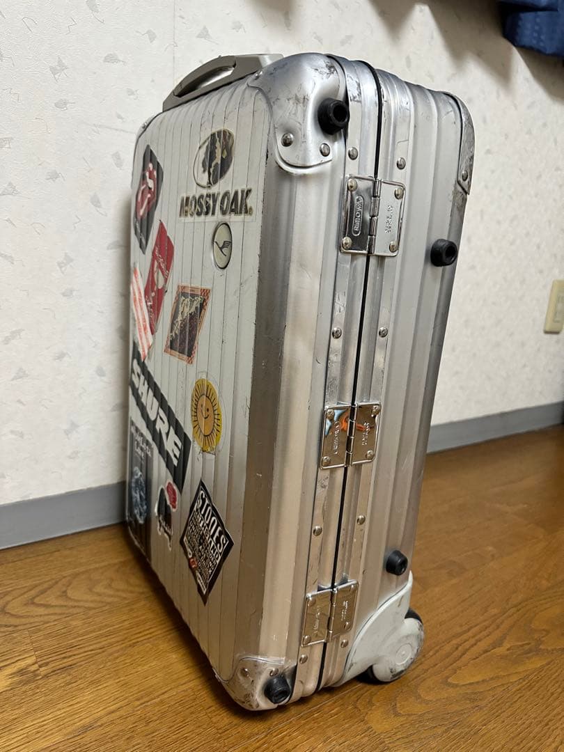 大*郎様 RIMOWA キャビン トロリー シルバー 二輪