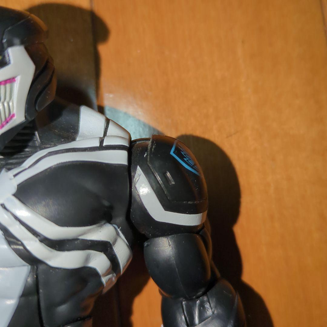 マーベルレジェンドスペースヴェノム＆マニアフィギュア