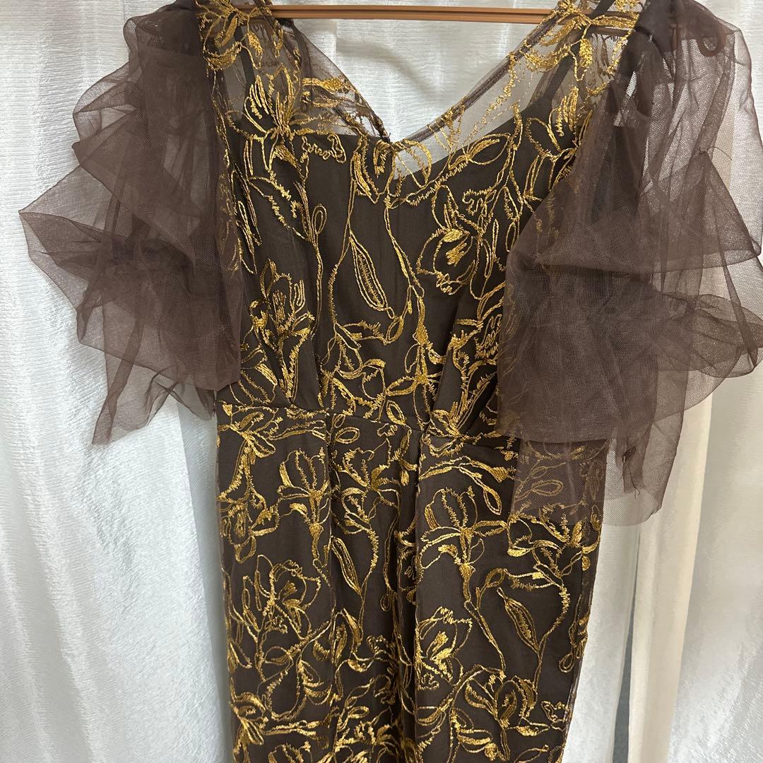 【kana】 刺繍レース チュールスリーブ パーティードレス