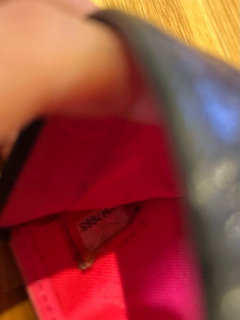 p*y様 CHANEL 二つ折り財布 ブラック