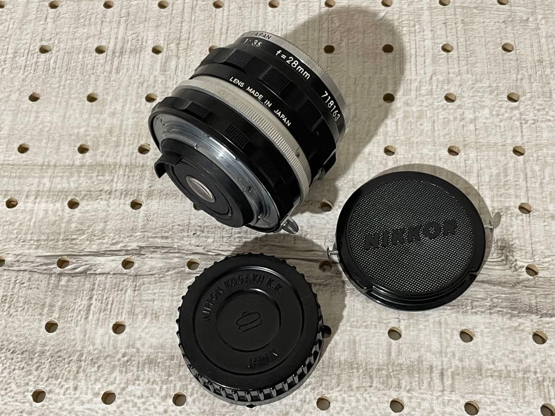 Nikkor-Auto Nikon 28-mm F3.5 ニコン