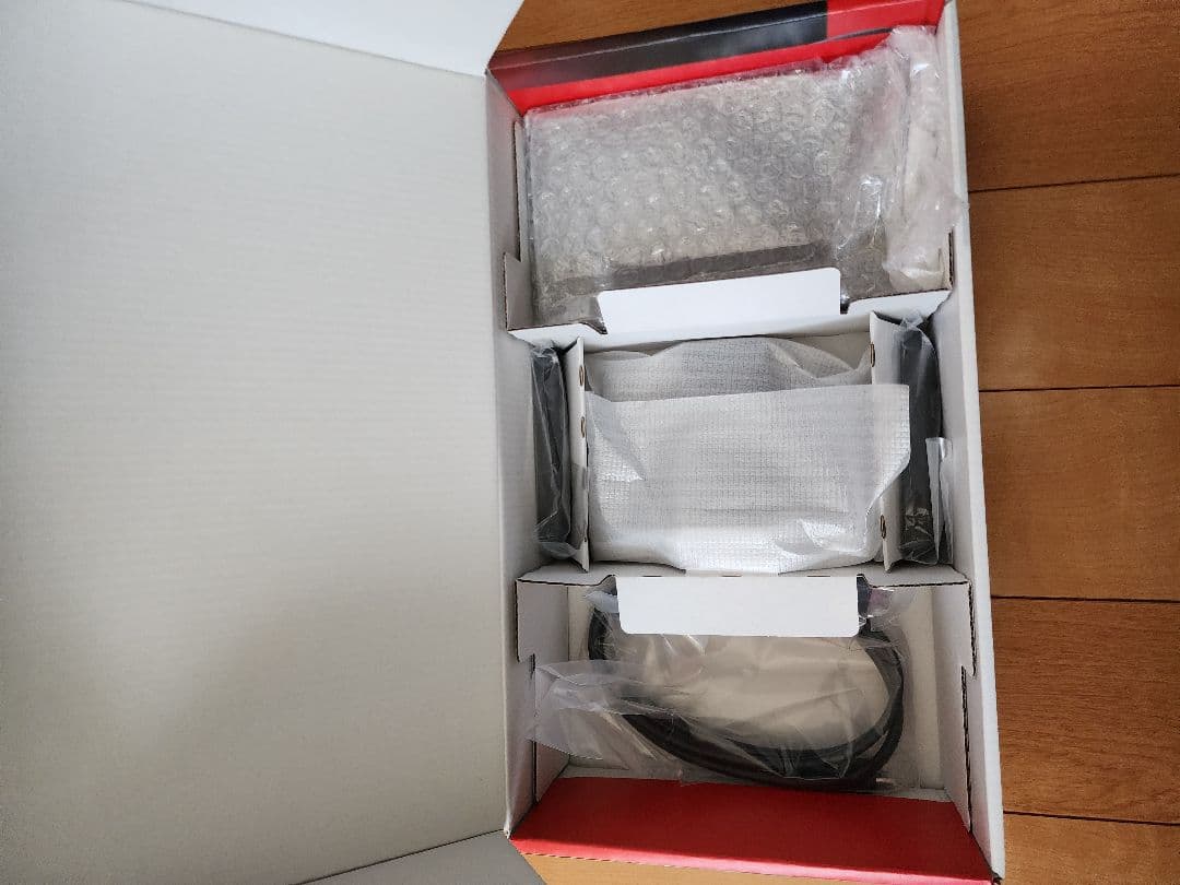 【美品】Nintendo Switch 本体 グレー 完品　ポーチ付属有り