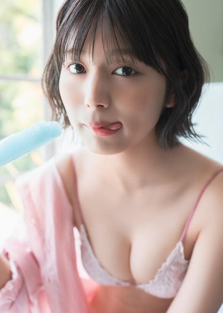 北野瑠華A4サイズピンナップ17枚