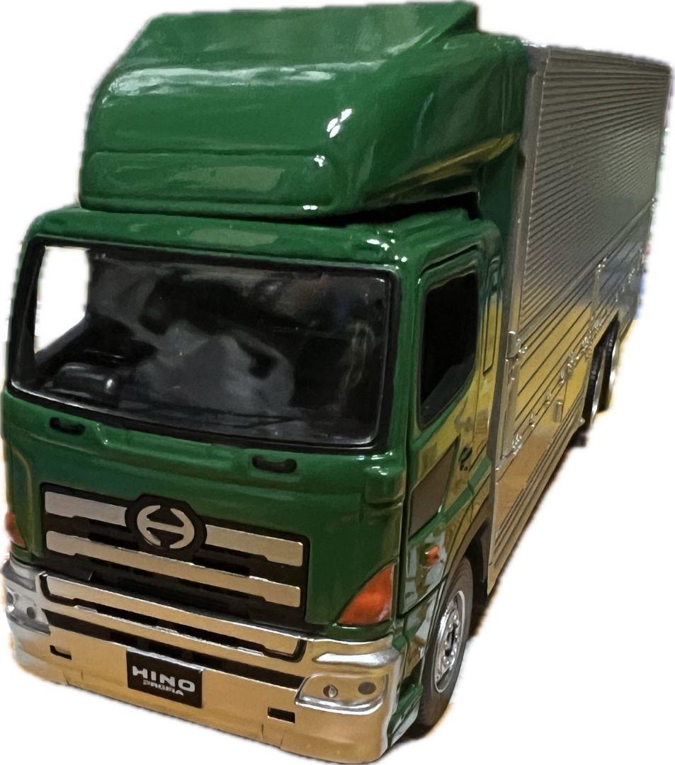 HINO トラックモデル 緑　模型　改造