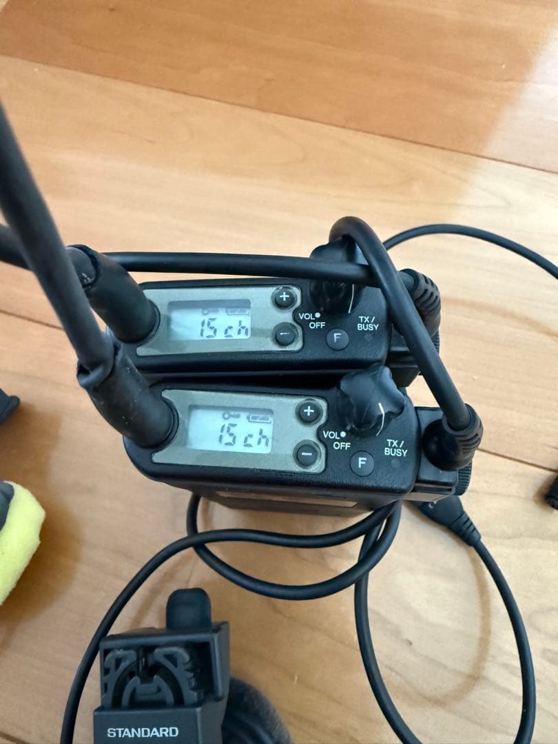 トランシーバー STANDARD HX824