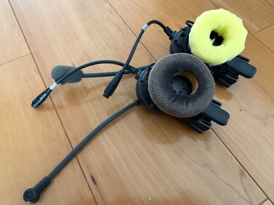 トランシーバー STANDARD HX824