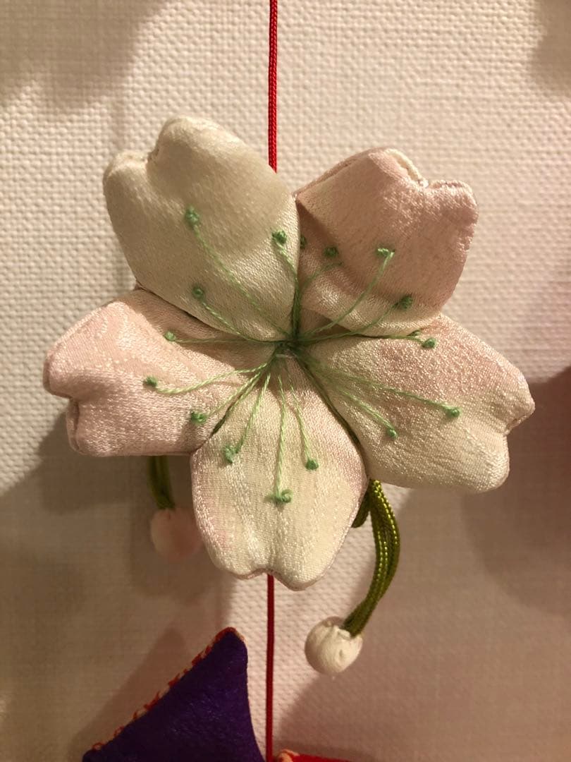 【匿名配送】桃の節句の壁掛け③5蓮　吊るし飾り　吊るし雛