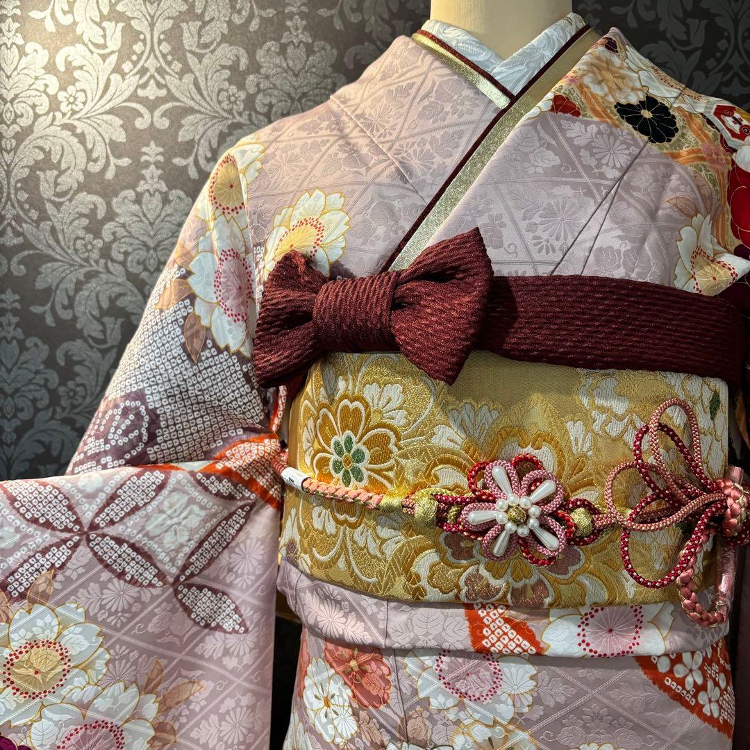 美品　地紋　花模様　金駒刺繍　金彩　逸品　振袖　フルセット 振り袖