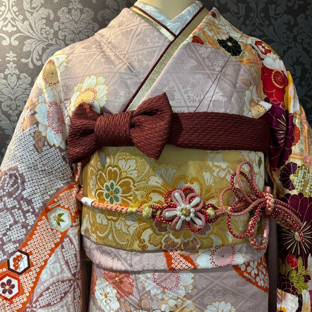 美品　地紋　花模様　金駒刺繍　金彩　逸品　振袖　フルセット 振り袖